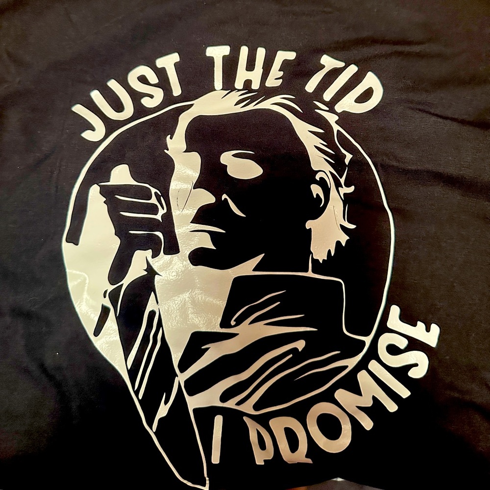 Size L unisex t-shirt - NEW without tags